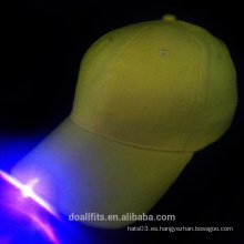 Sombrero de béisbol amarillo con una luz fábrica de DONGGUANG